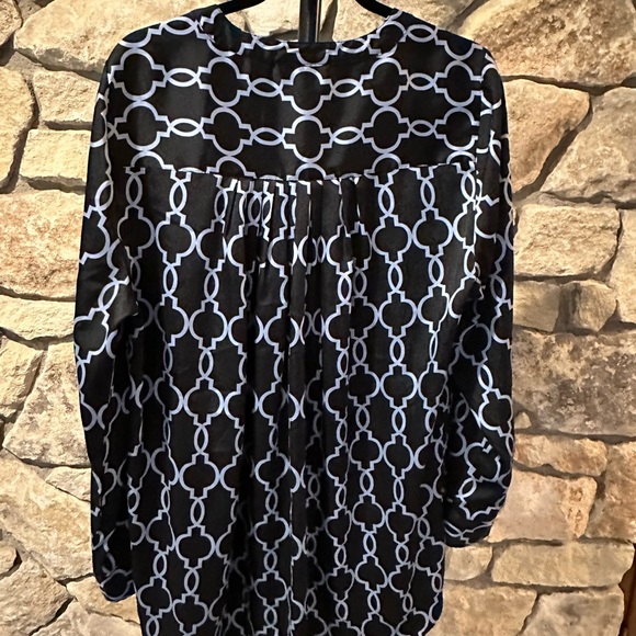 Lane Bryant Black and Blue Patterned Blouse - Picture 3 of 3